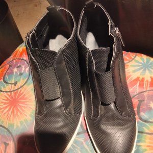 MIA BLACK HIGH TOP SNEAKERS WITH ZIPPERS SIZE 9.5